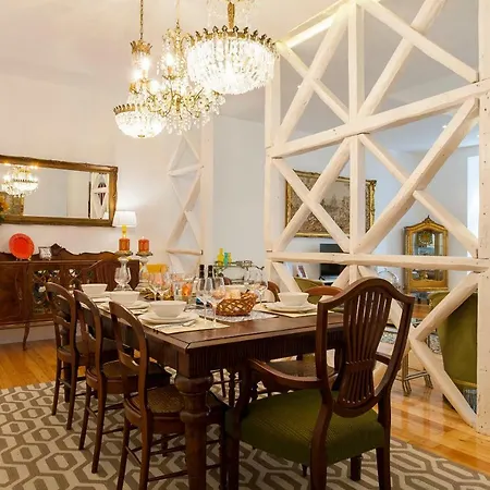Appartement Chiado 4-bedroom Flat Lissabon