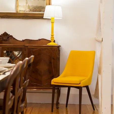 公寓 Chiado 4-bedroom Flat *