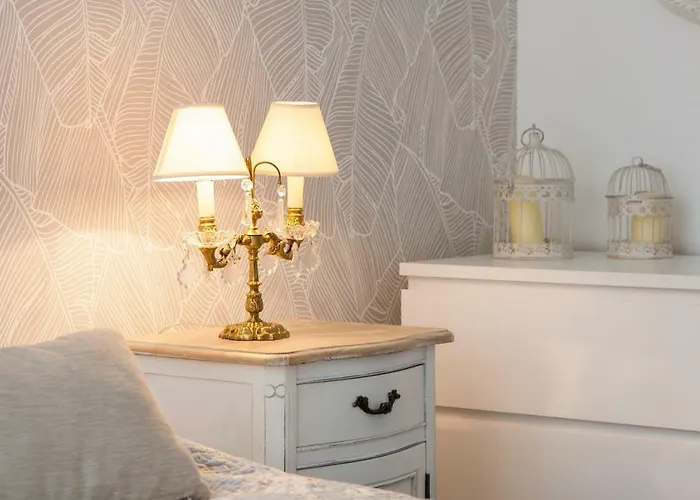 Διαμέρισμα Chiado 4-bedroom Flat