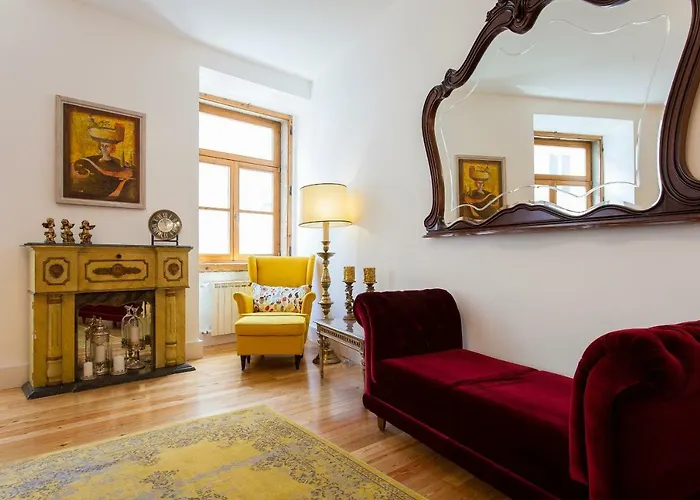 Chiado 4-bedroom Flat Διαμέρισμα *