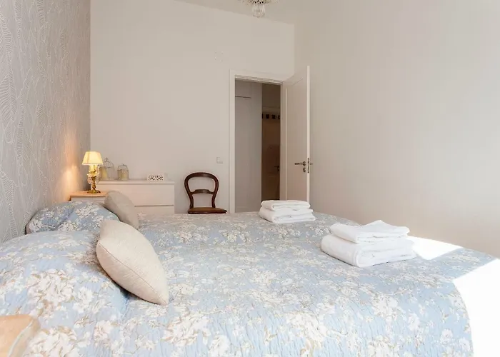 Chiado 4-bedroom Flat Apartmán *