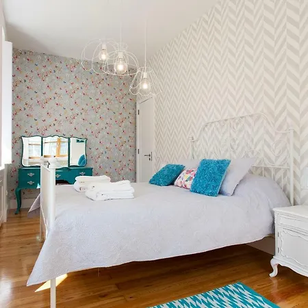 Apartment Chiado 4-bedroom Flat *